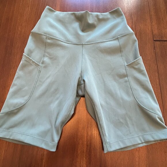 Nike Dri-Fit Women's High-Waist Bike Athletic Shorts Size Small Green - Picture 3 of 13